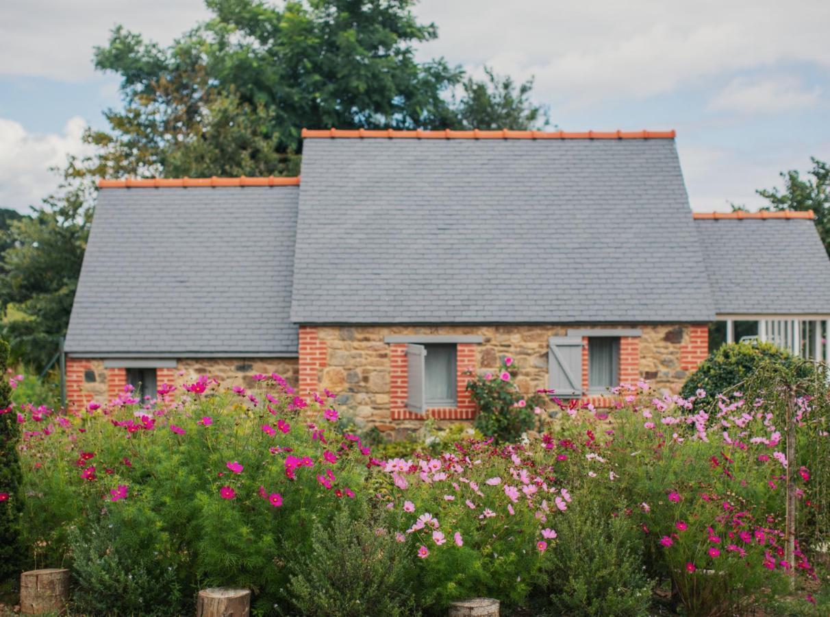 Les Gites De Keregal - La Cabane De Charlotte Plouha Exteriör bild