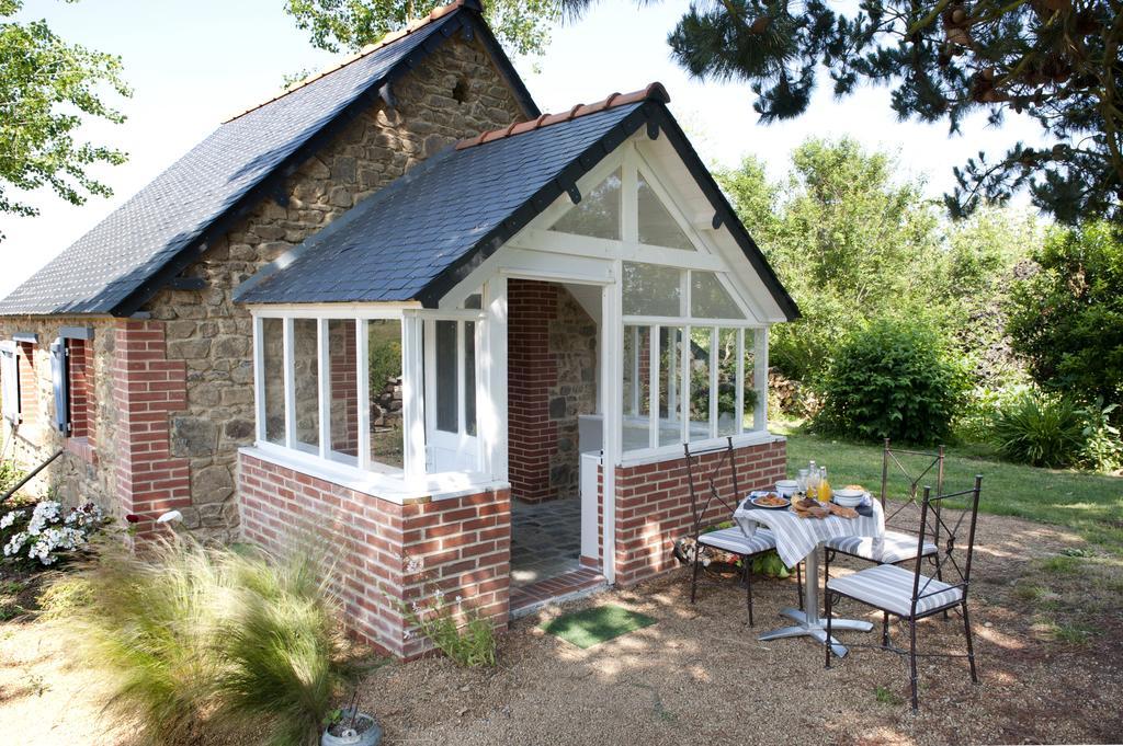 Les Gites De Keregal - La Cabane De Charlotte Plouha Exteriör bild