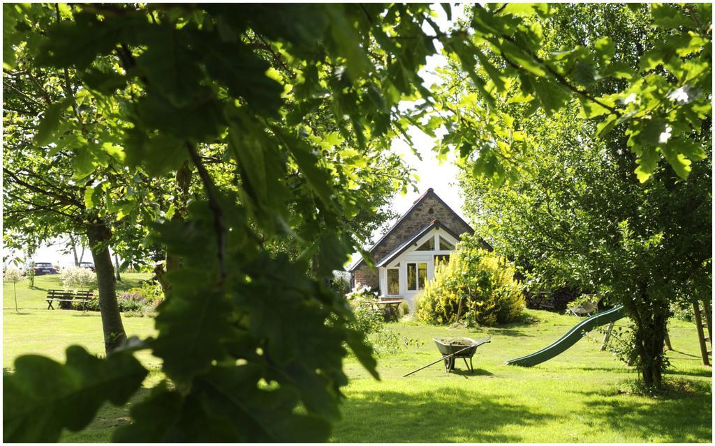 Les Gites De Keregal - La Cabane De Charlotte Plouha Exteriör bild